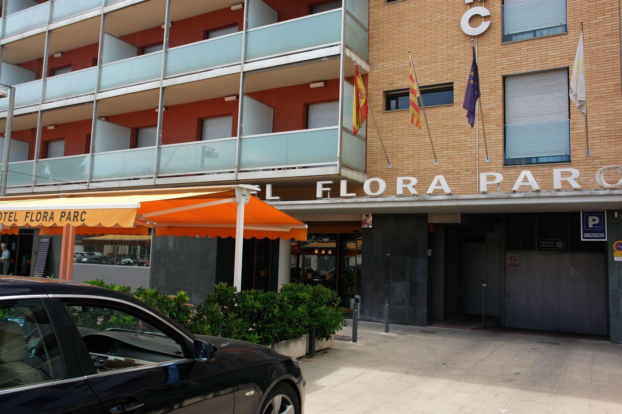 Hotel Flora Parc Castelldefels Exterior foto